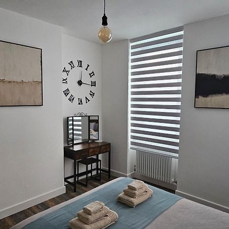 Tower Bridge Spacious King Bedroom With Extra Large Windows Londres Exterior foto